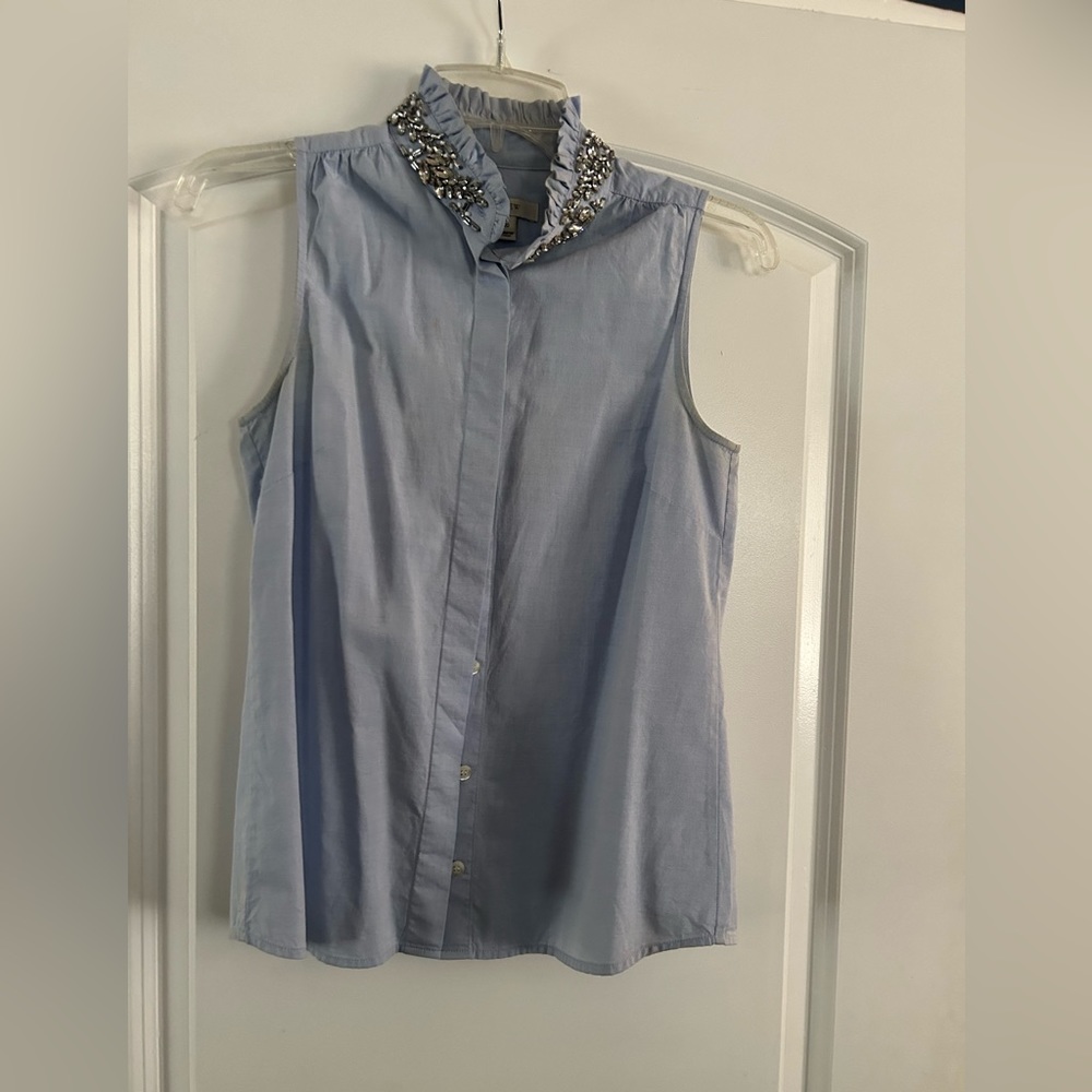 Jeweled collar sleeveless chambray top. Beautiful and versatile. Slim fit.